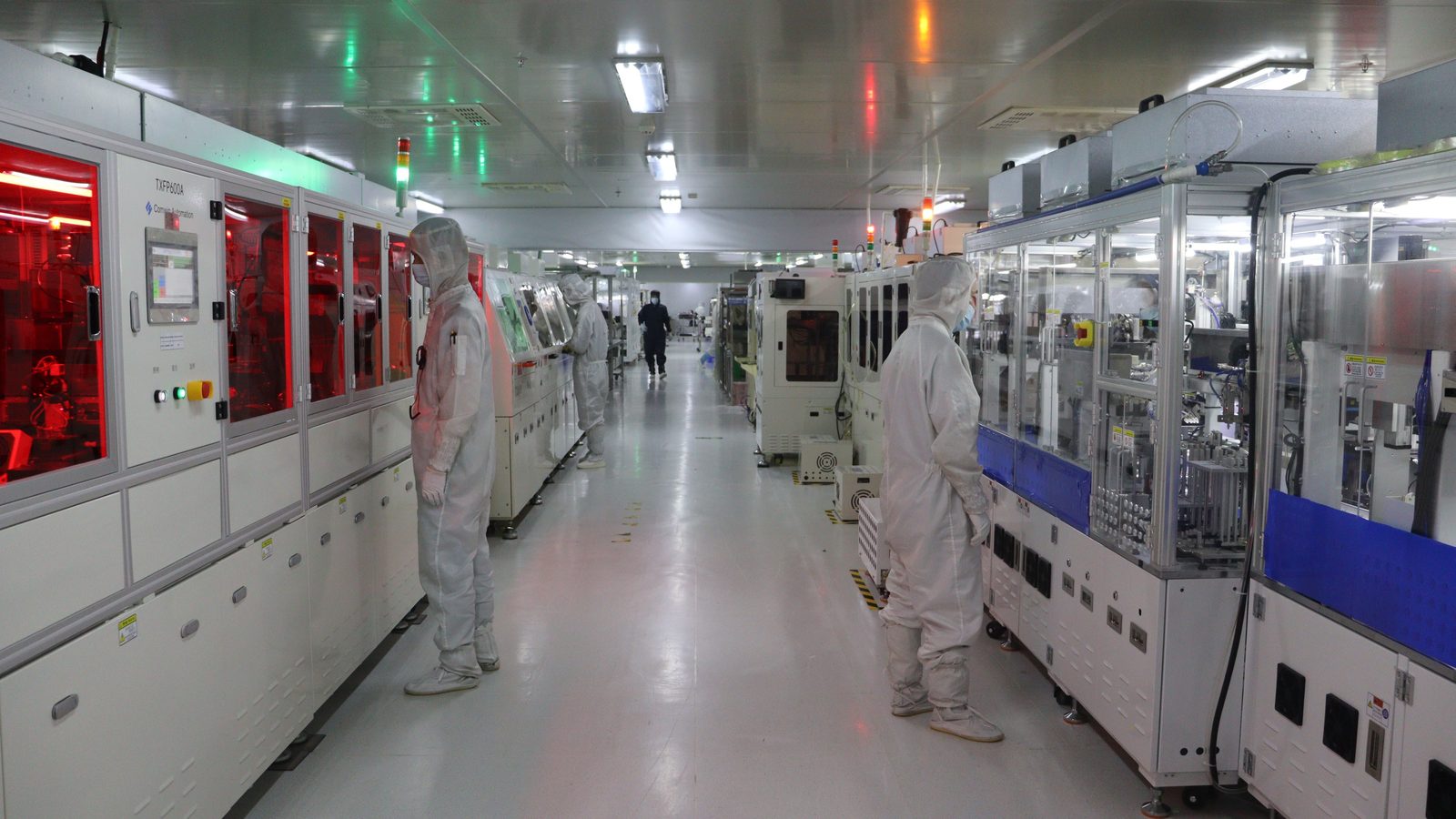 E-paper display module production line in a cleanroom
